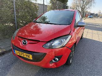 krockskadad bil auto Mazda 2 1.3 TS Plus 2014/5
