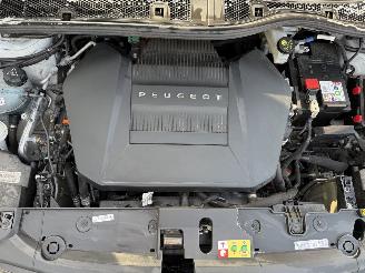 Peugeot e-208 GT Pack 50 kWh picture 13