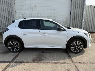 Peugeot e-208 GT Pack 50 kWh picture 2