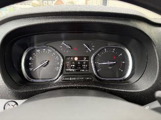 Opel Vivaro 2.0 CDTI L3H1 Edition Automaat picture 17