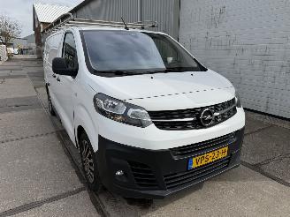 skadebil bedrijf Opel Vivaro 2.0 CDTI L3H1 Edition Automaat 2022/4