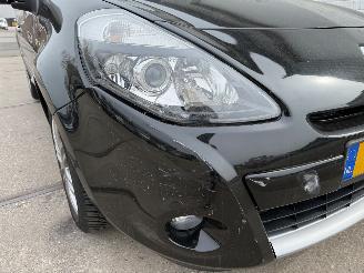 Renault Clio 1.2-16V Night & Day picture 2