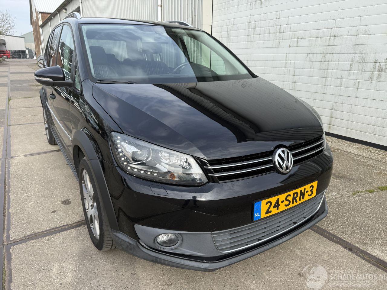 Volkswagen Touran 1.4 TSI DSG Cross Touran