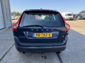 Volvo Xc-60 2.0 T5 Kinetic picture 4