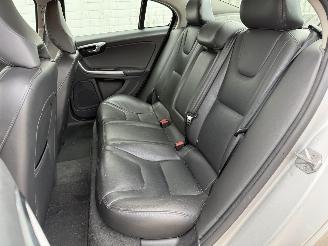 Volvo S-60 2.0 D2 picture 21