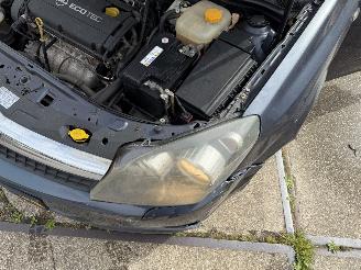 Opel Astra GTC 1.8 Edition Automaat Airco picture 14