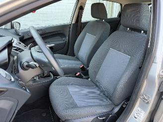 Ford Fiesta 1.25 Titanium picture 19
