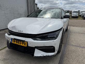 skadebil auto Kia EV6 GT-Line 77.4 kWh Panoramadak 2021/12