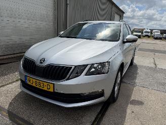 Skoda Octavia 1.0 TSI Ambition Business picture 12