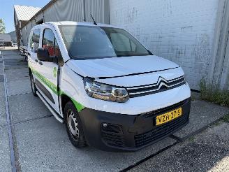 škoda dodávky Citroën Berlingo 1.5 BlueHDi 130 Automaat 2023/11