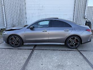 Mercedes Cla-klasse 200 AMG Line Panoramadak picture 3