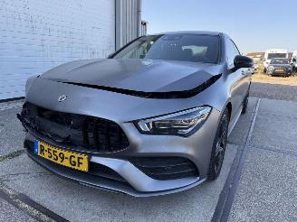 damaged passenger cars Mercedes Cla-klasse 200 AMG Line Panoramadak 2022/8