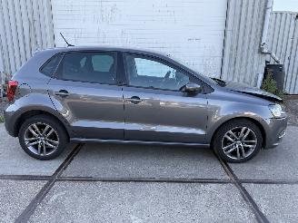 Volkswagen Polo 1.2 TSI Allstar Navigatie picture 2