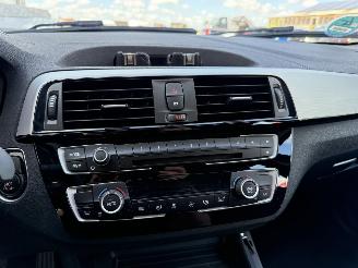 BMW 1-serie 118i Sport Line Automaat picture 12