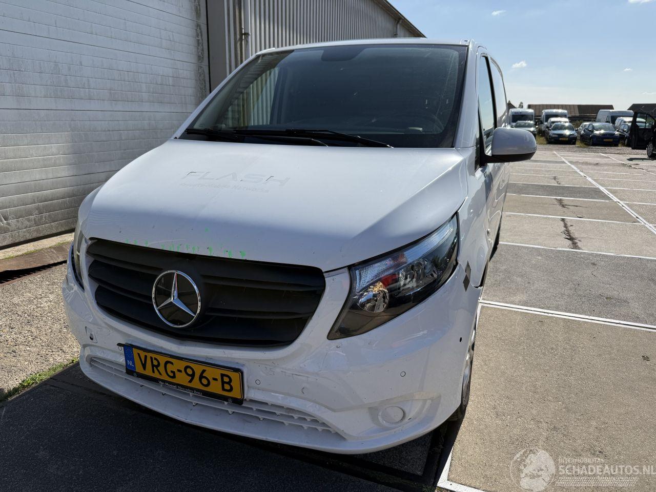Mercedes Vito 114 CDI Automaat Navigatie