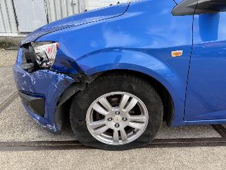 Chevrolet Aveo 1.2 LT picture 2