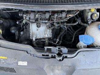 Volkswagen Transporter 2.0 TDI DSG 204PK Dubbele Cabine L2H1 picture 17