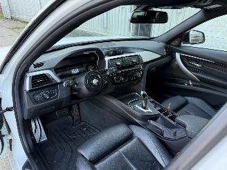 BMW 3-serie 330i Touring M-Sport picture 10