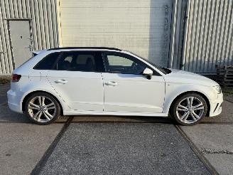 Audi A3 1.4 TFSI S-Line Automaat picture 2