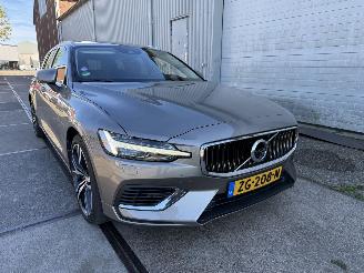 Voiture accidenté Volvo V-90 2.0 T8 TE AWD Inscription 2019/5