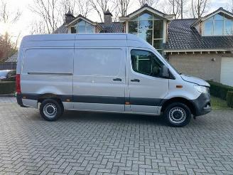 skadebil bedrijf Mercedes Sprinter 317 CDI L2H2 NAVI CAMERA 2022/12