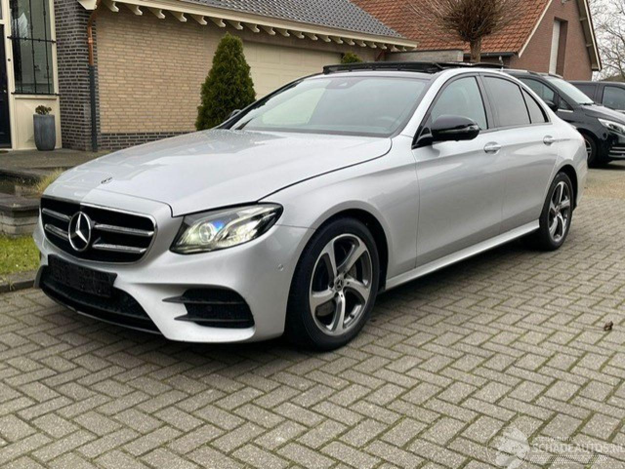 Mercedes E-klasse 200 d AMG LINE PANO NIGHT CAMERA NAVI LED