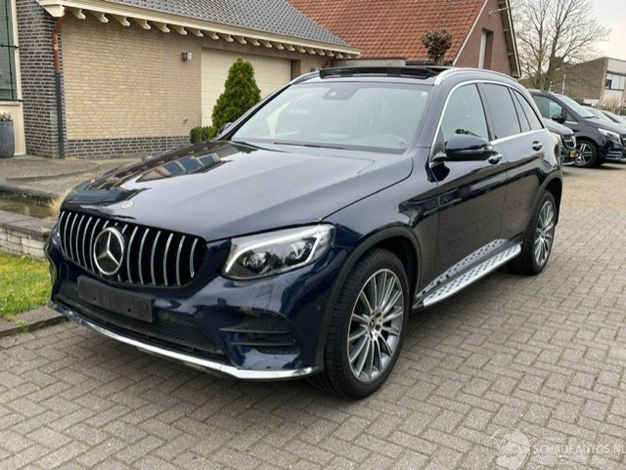 Mercedes GLC 220 d AMG LINE PANORAMADAK NAVI CAMERA LED