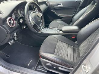 Mercedes A-klasse 180 CDI AMG LINE NAVI PDC XENON picture 8