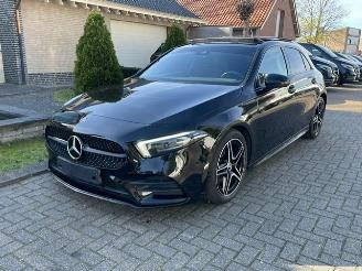 Unfallwagen Mercedes A-klasse 200 d AMG LINE PANO NAVI NIGHT LED 2020/8