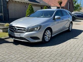 Coche accidentado Mercedes A-klasse 180 CDI NAVI CAMERA BI XENON PDC 2015/2