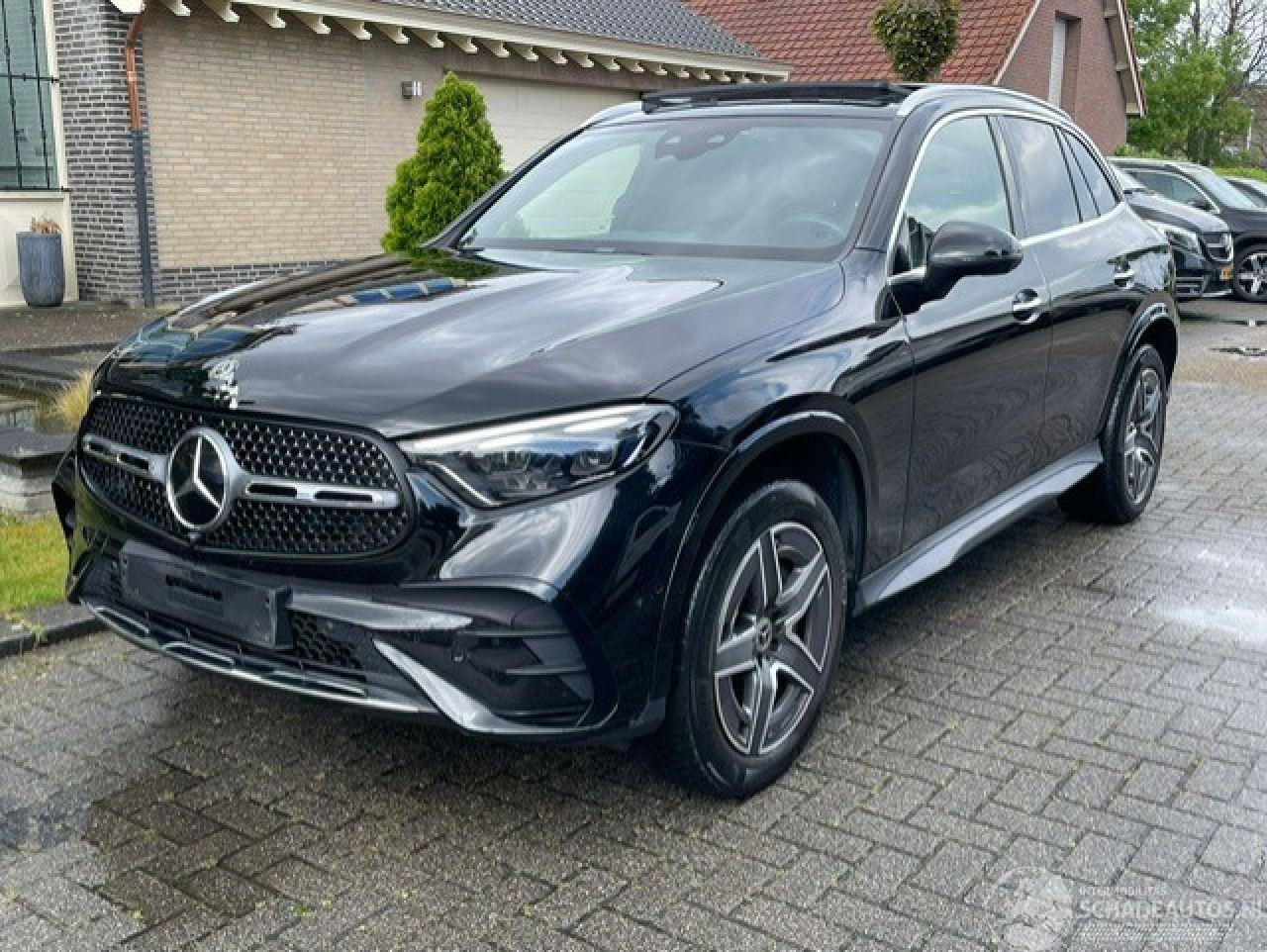 Mercedes GLC 300e 4MATIC AMG LINE PANO CAMERA 360 NAVIE