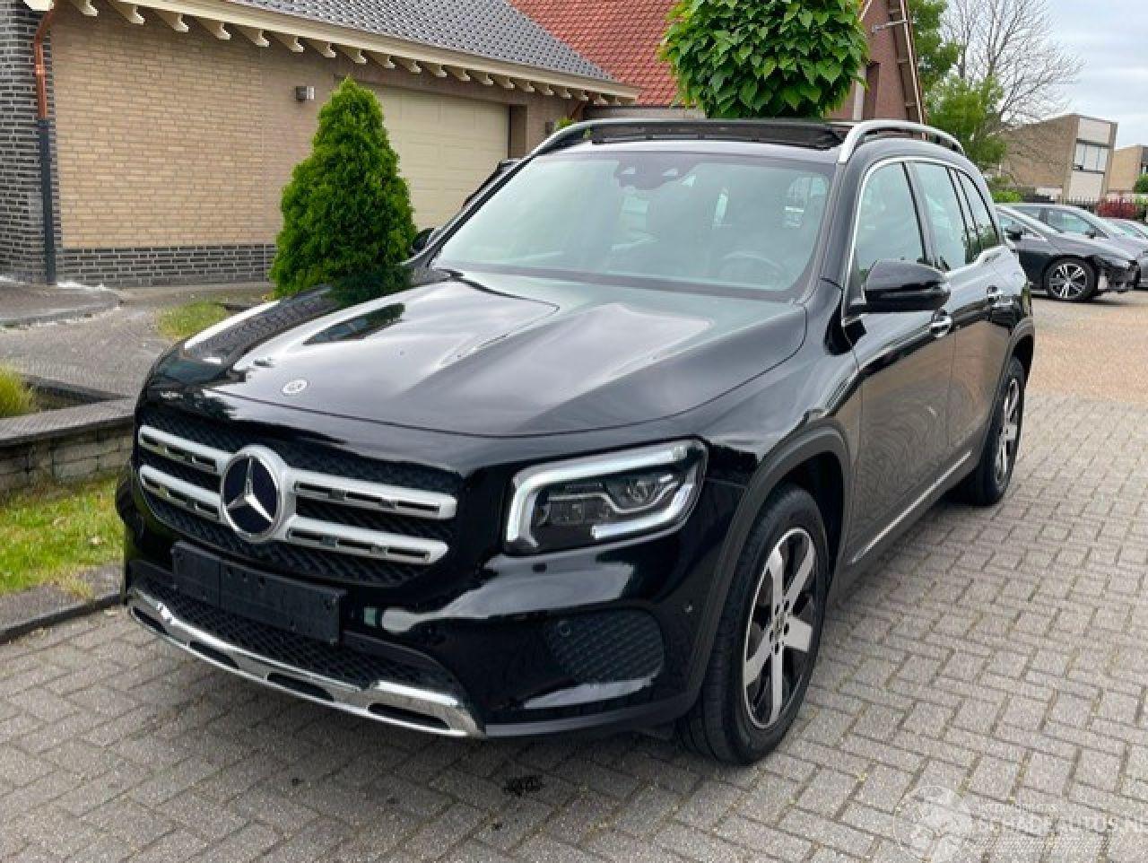 Mercedes GLB 200 d Premium PANO NAVI CAMERA LED