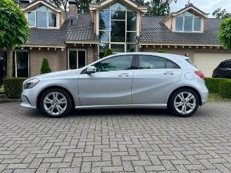 Mercedes A-klasse 180 d SPORT NAVI LED PDC picture 5