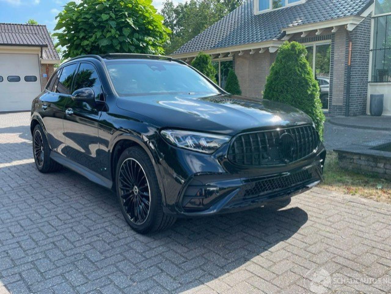 Mercedes GLC 200 d 4MATIC AMG LINE PANO NIGHT NAVI