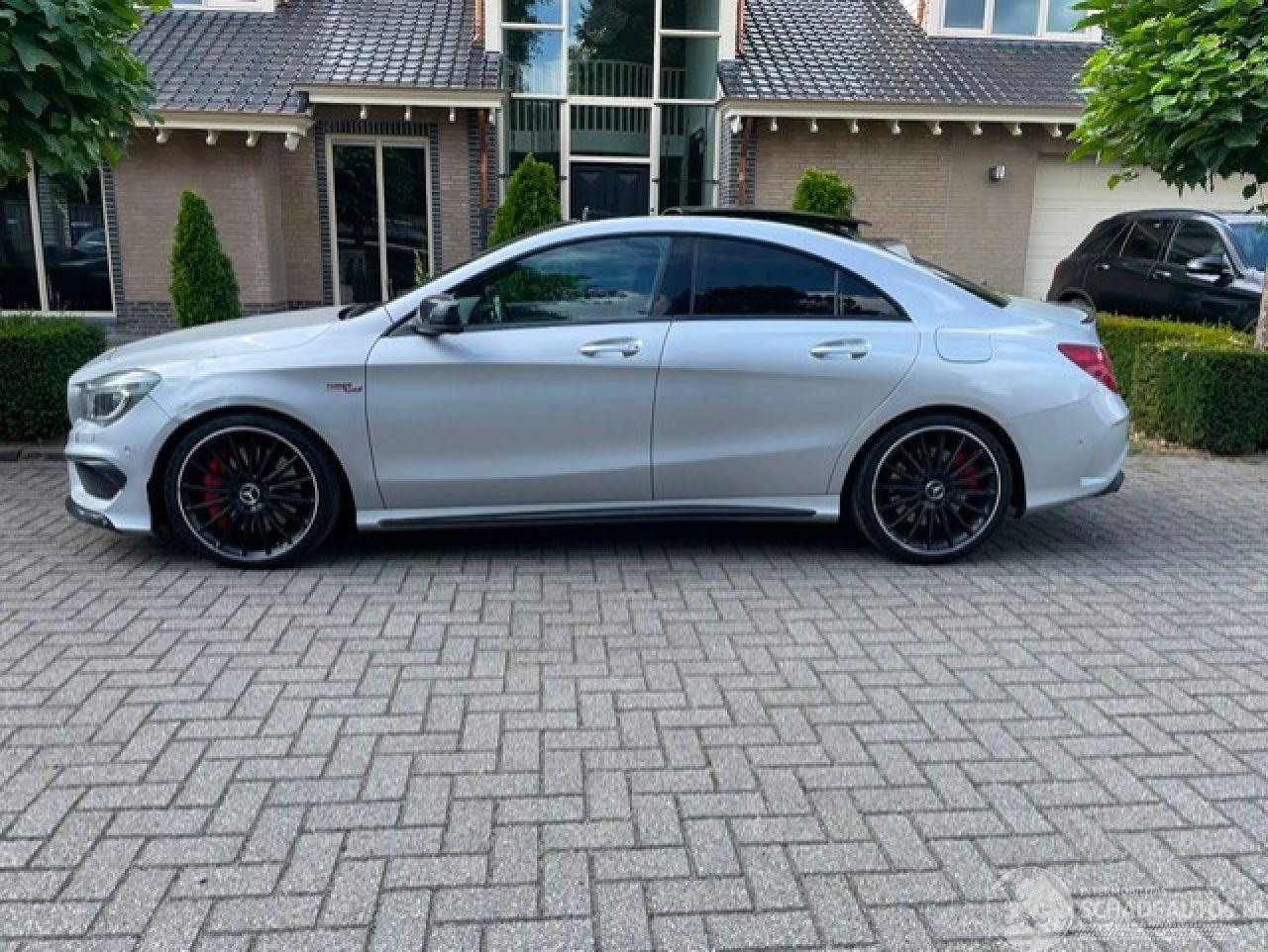Mercedes Cla-klasse AMG 45 4MATIC PANO LEDER BI XENON NAVI CAMERA