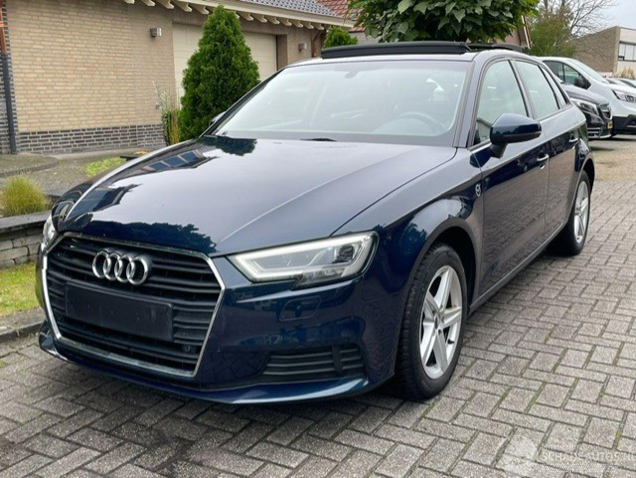 Audi A3 Sportback 35 TDI S-TRONIC PANO NAVI LEDER