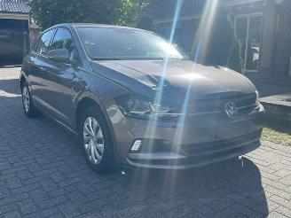 Volkswagen Polo Comfortline KLIMA BLUTH PDC picture 4
