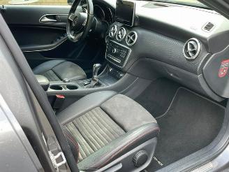 Mercedes A-klasse 180 d AMG LINE NAVI PDC picture 9