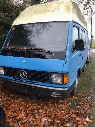 Uttjänta bilar camper Mercedes  MB 100 CAMPER 1980/1