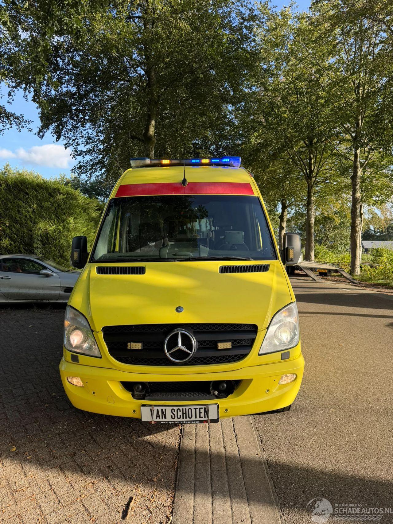 Mercedes Sprinter SPRINTER 319 CDI AMBULANCE