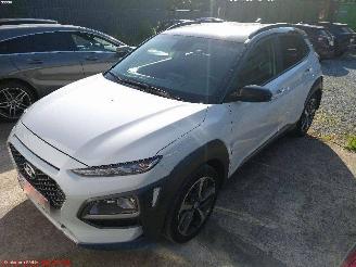 Schadeauto Hyundai Kona T-GDI COMFORT NAVI CLIMA CRUISE CAMERA B.J 2022 2022/1