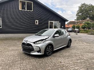  Toyota Yaris 1.5 HYBRIDE AUTOMAAT NAVI CLIMA CAMERA LED B.J 08-2022 2022/8