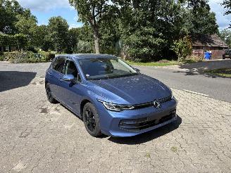 Vaurioauto  passenger cars Volkswagen Golf FACELIFT 8,5 EDITION 1.5 NAVI CLIMA VIRT CAMERA LED B.J 12-2025 2024/12