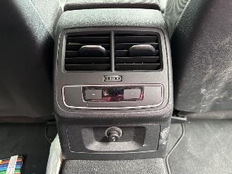 Audi A4 Avant HYBRIDE 2.0 S LIne AUTOMAAT NAVI CLIMA LED CRUISE B.J 06-2019 picture 17