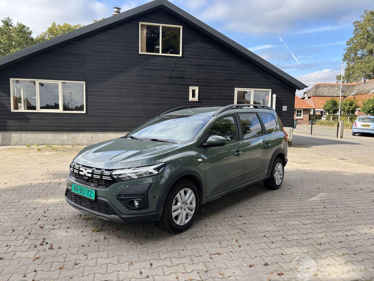 Dacia Jogger 110 PK 6 bak Airco Camera Cruise Led B.J 05-2024. 9 dkm