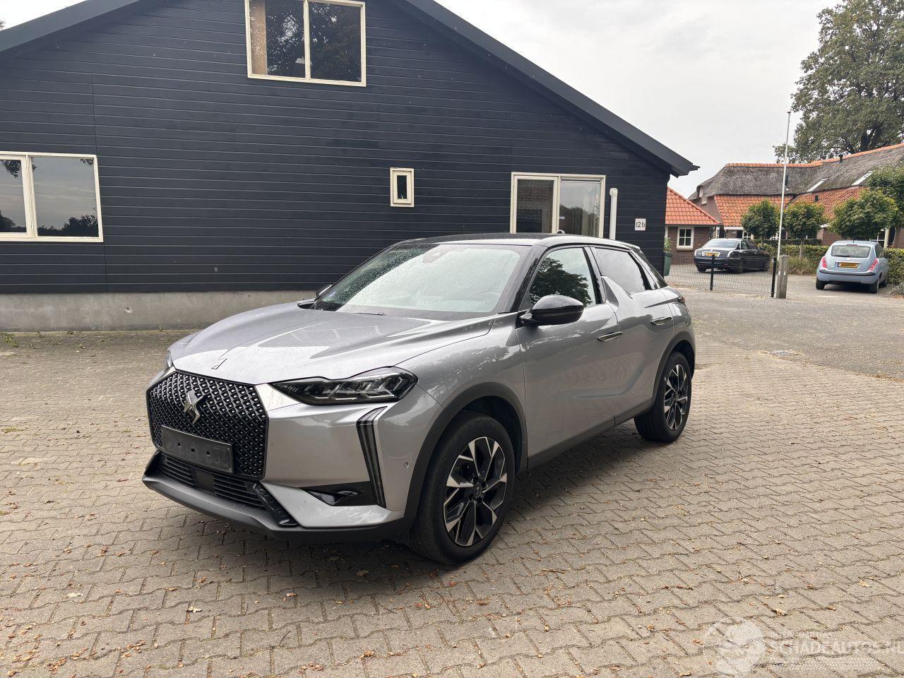 DS Automobiles DS 3 Crossback AUTOMAAT 130 PK NAVI CLIMA CAMERA LEER LED B.J 06-2023