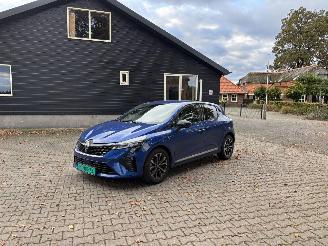 krockskadad bil auto Renault Clio TECHNO NAVI CLIMA CAMERA CRUISE B.J 05-2025 2025/5