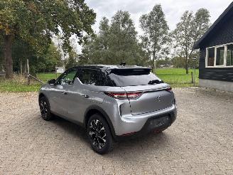 Citroën DS3 CROSSBACK AUTOMAAT 130 PK NAVI CAMERA LED LEER B.J 06-2023 picture 2