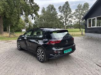 Volkswagen Golf 8 PANO 1.5 STYLE 130 PK NAVI CLIMA VIRT DASH 18 INCH B.J 2023 picture 4