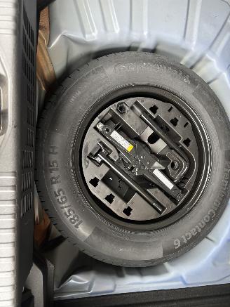 Renault Clio V TECHNO SPORT NAVI CAMERA LED VIRT DASH B.J 05-2025 picture 18